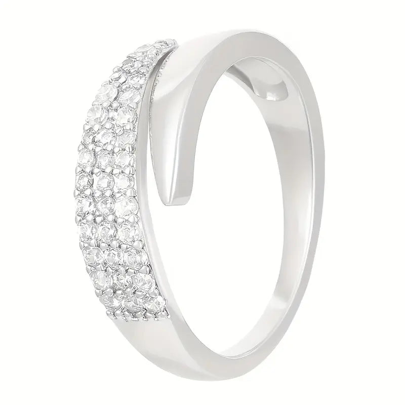 Elin | Elegant guldring med gnistrande stenar