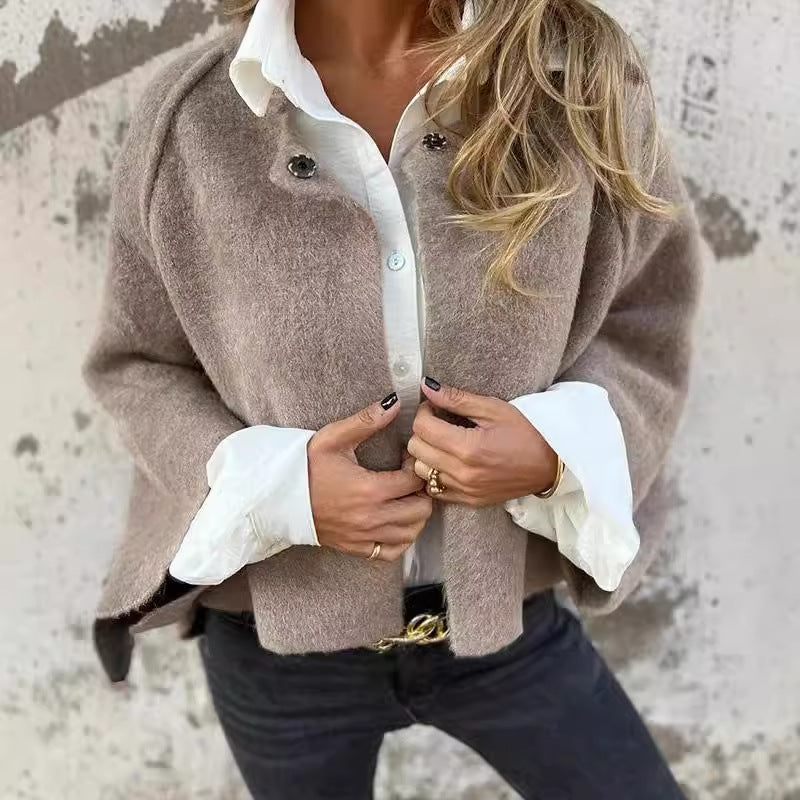 Elin™ | Kort jacka med elegant utställda ärmar